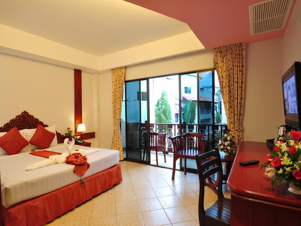 Baan Boa Resort Patong Exterior photo